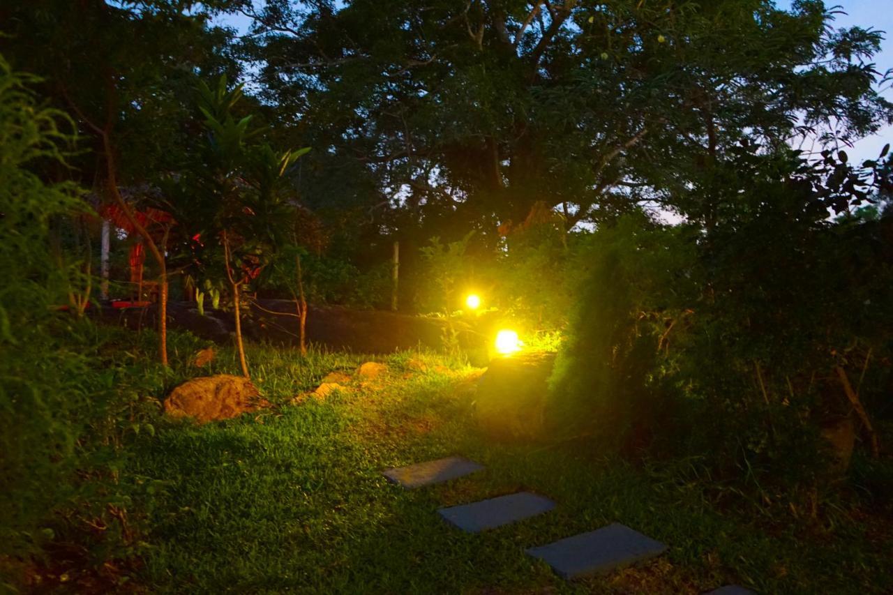 Hidden Lake Cottages Sigiriya Esterno foto