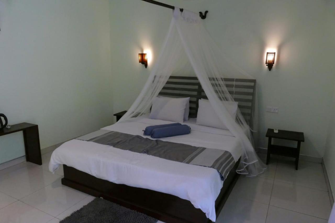 Hidden Lake Cottages Sigiriya Esterno foto